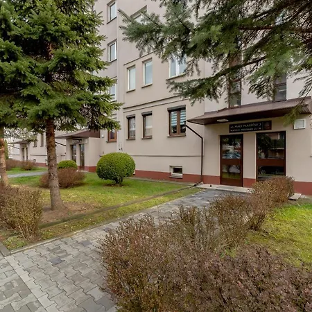 Apartments Krakow Mały Płaszów by Renters-2